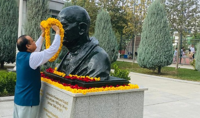 Embassy celebrated Gandhi Jayanti in Ashgabat (2 Oct 2025)