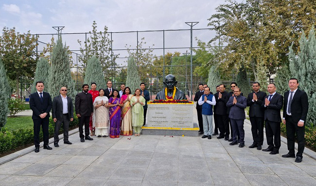 Embassy celebrated Gandhi Jayanti in Ashgabat (2 Oct 2025)
