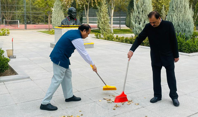 AS part of Swachhata Hi Seva, 2025 campaign, Embassy organized cleanliness drive at Bagtyyarlyk Sports Complex (2 Oct 2025)