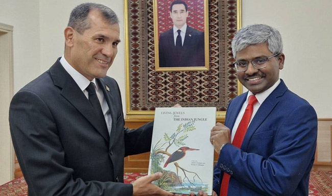 Ambassador Bandaru Wilsonbabu met Governor H.E. Mr. Dovranberdi Annaberdiyev and Mayor Mr. Artyk Bashimov in Mary.